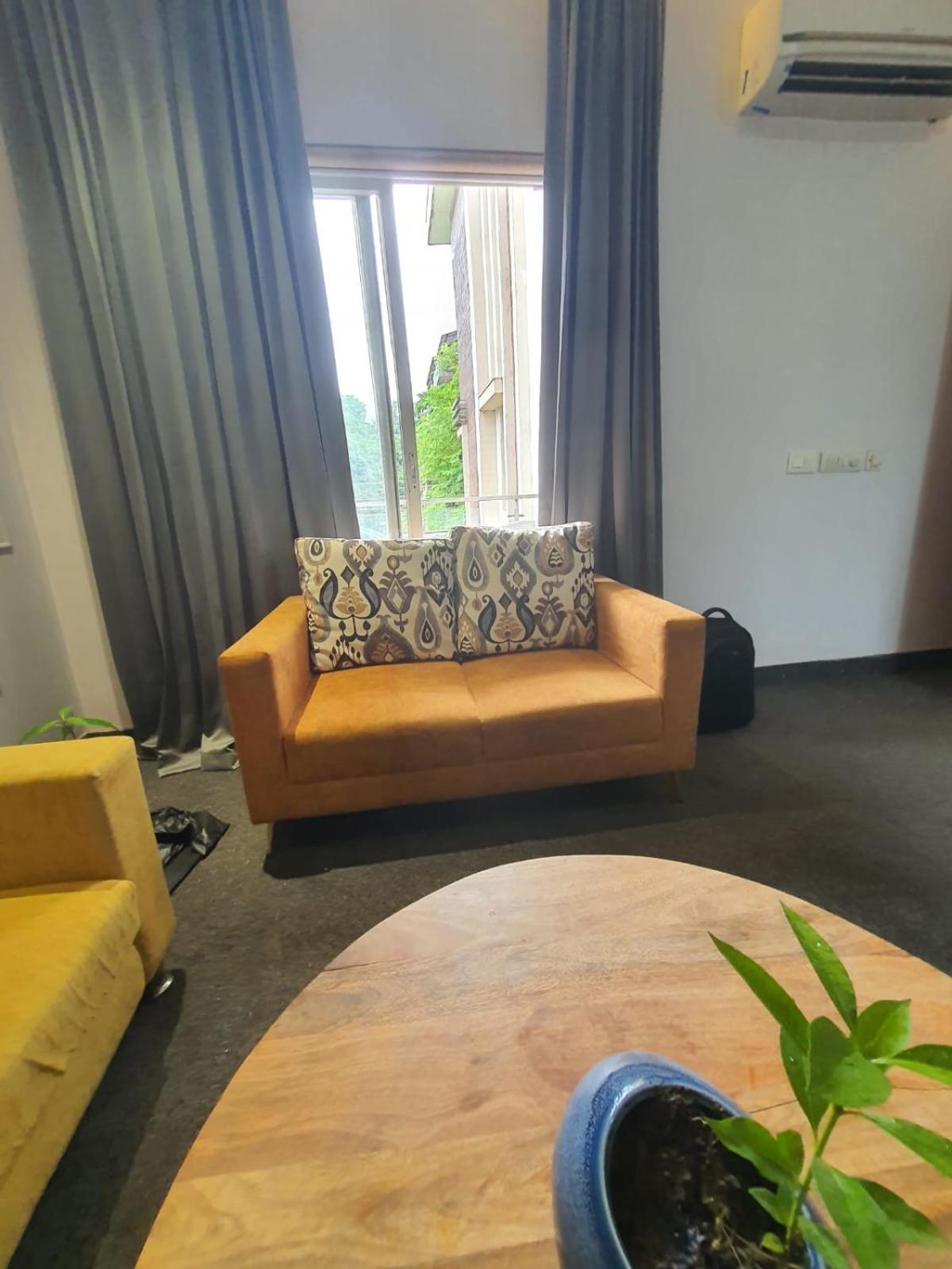 Mallenzo Suites Dlf Phase 1 구르가온 외부 사진
