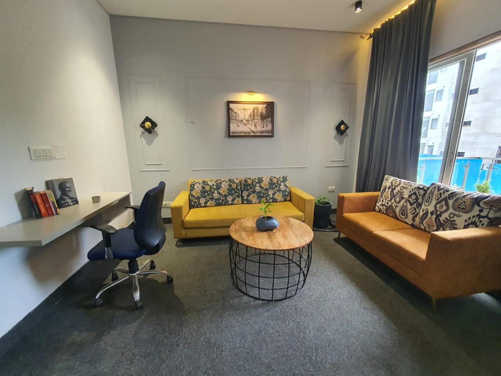 Mallenzo Suites Dlf Phase 1 구르가온 외부 사진