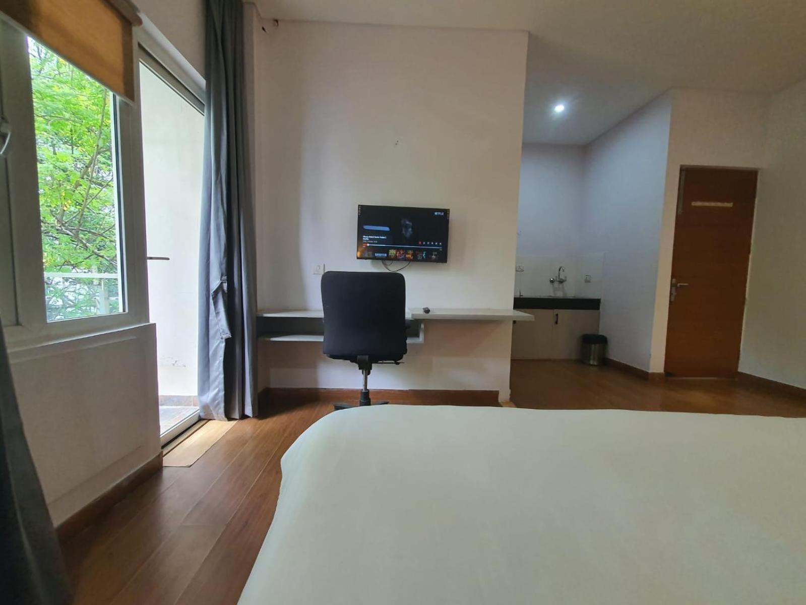 Mallenzo Suites Dlf Phase 1 구르가온 외부 사진