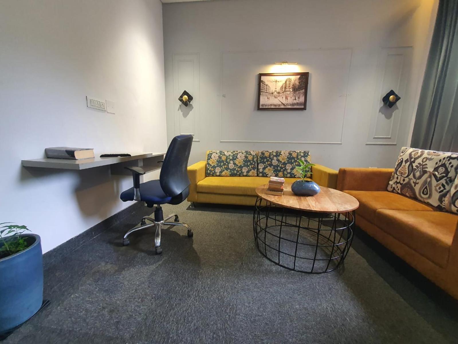 Mallenzo Suites Dlf Phase 1 구르가온 외부 사진